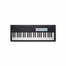 Novation Launchkey 49 Mk4  Миди-клавиатура, 49 клавиш, Pitch/Mod контроллеры, полноцветные пэды