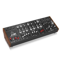 Полумодульный аналоговый синтезатор BEHRINGER CAT